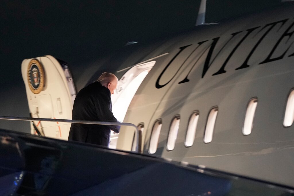 Trump ‘inclined’ to keep ExxonMobil out of Venezuela after CEO response at White House meeting