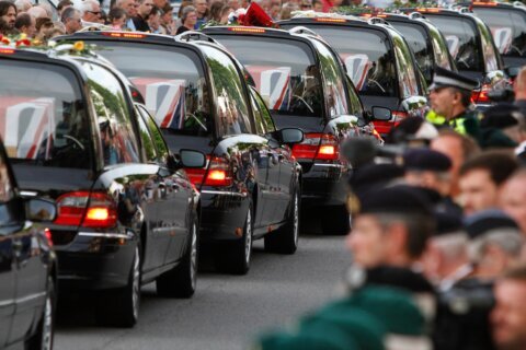 Trump heaps praise on UK troops following furor over Afghanistan comments