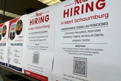 Just 198,000 Americans filed jobless claims last week, fewer than expected as layoffs remain low