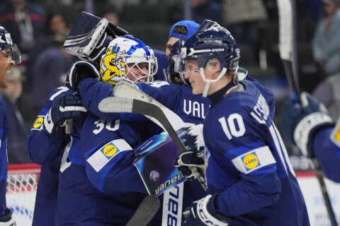 Finland stuns 2-time defending cham US 4-3 in OT  in world junior quarterfinals