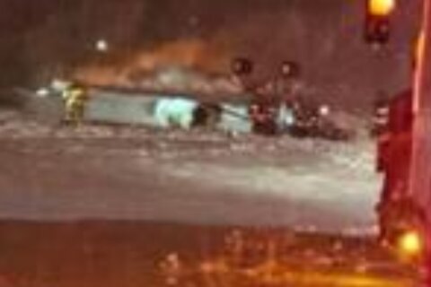 Jet de negocios con ocho personas a bordo se estrella en un aeropuerto de Maine