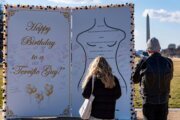 10-foot-tall replica of Trump’s alleged birthday message to Epstein appears on National Mall