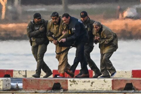 Hijo de Maduro dice comunicarse con su padre por medio de su equipo legal; dijo que ‘está bien’