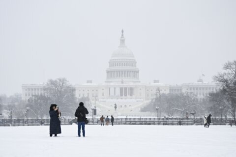Tormenta invernal podría dejar hasta 12 pulgadas de nieve en el DMV