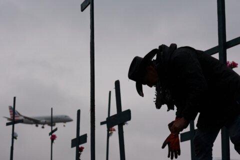 Un año de la tragedia aérea sobre el Potomac: así se vivió la desgarradora recuperación de cuerpos