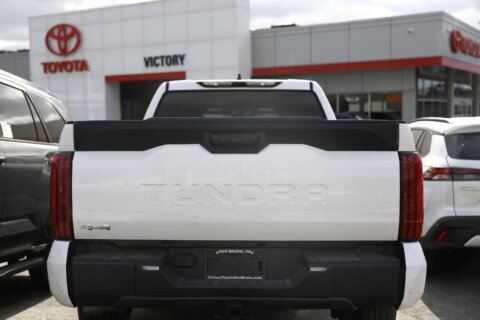 Toyota retira 162,000 camionetas por problemas de seguridad