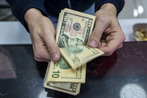 Más de 8 millones de trabajadores en 19 estados verán aumento de salario mínimo