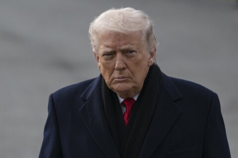 Trump vincula amenazas en Groenlandia al rechazo del Nobel; Europa contempla represalias