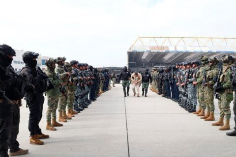 México anuncia el envío a EEUU de 37 operadores de grupos criminales; ya suman 92