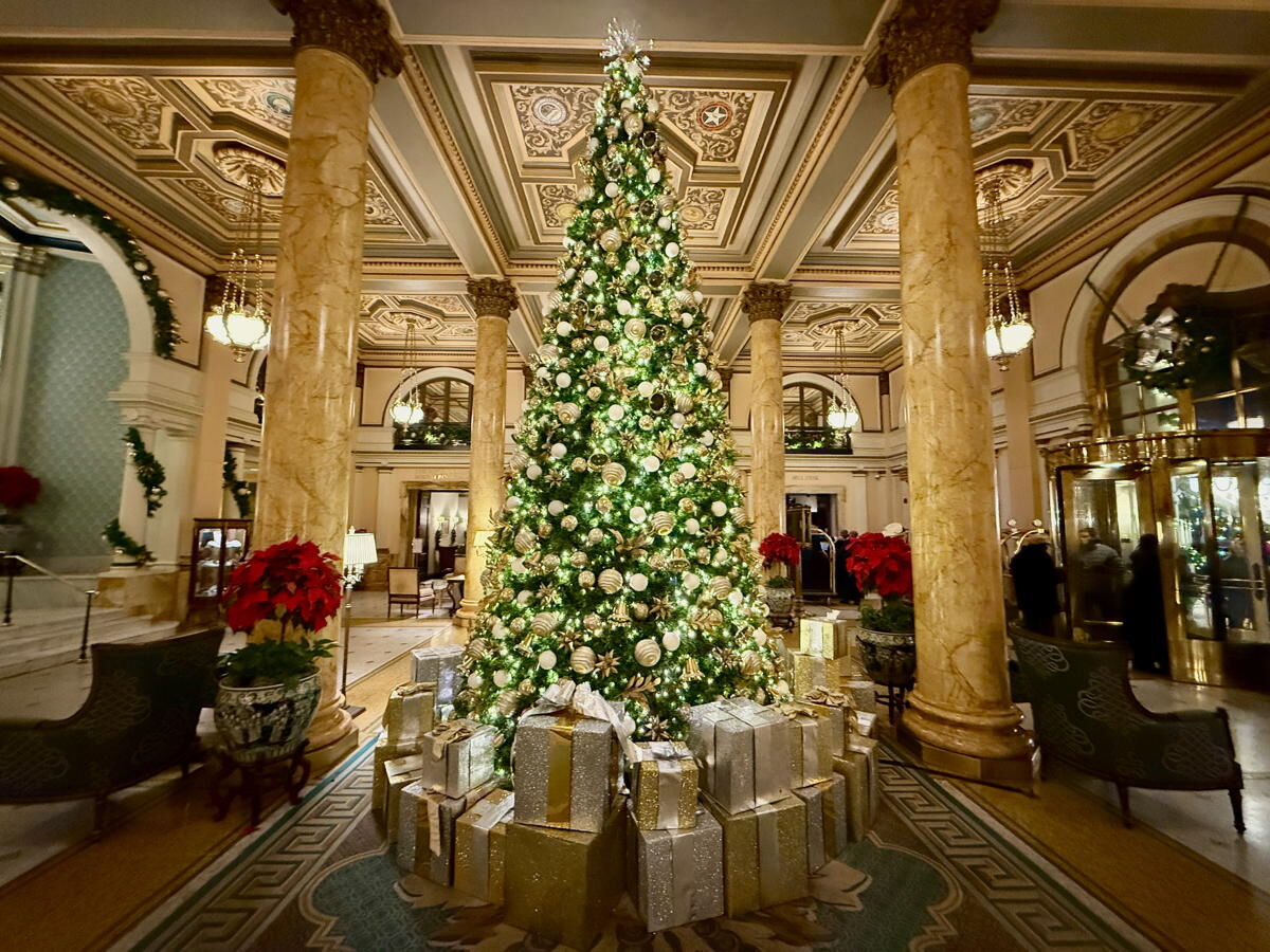 When is it time to take down holiday decorations? DC locals and tourists weigh in.