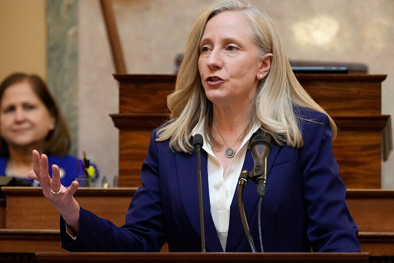 Virginia Gov. Abigail Spanberger delivers her State of the Commonwealth address before a joint session of the Virignia General Assembly at the Capitol Monday Jan. 19, 2026, in Richmond, Va. (AP Photo/Steve Helber)