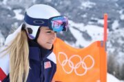 Lindsey Vonn crashes early in Olympic downhill, taken off the mountain in a helicopter