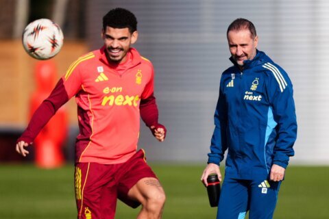 Stuttgart advances in Europa League despite losing to Celtic in 2nd leg. Fireworks at Forest