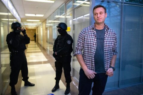 5 European nations say Russian opposition leader Navalny was poisoned and blame the Kremlin