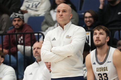 Beltway Basketball Beat: GW, AU and Mason end up on wrong side of close games