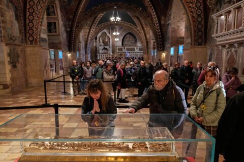 Display of St. Francis of Assisi’s bones confirms enduring appeal of relics for Christians