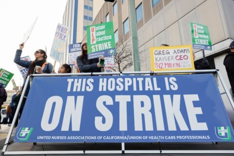 More than 30,000 Kaiser Permanente health care workers to end strike in California and Hawaii