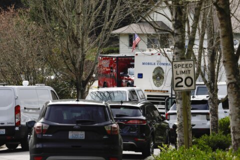 5 wounded in possible stabbing attack at Washington high school