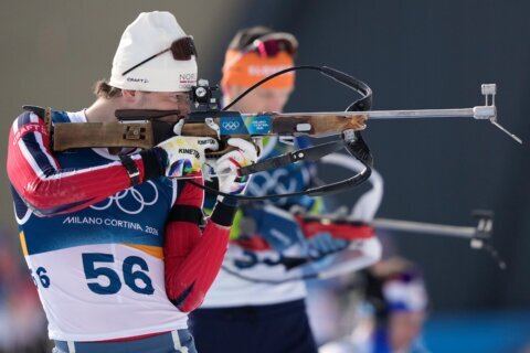 Norwegian biathlete wins another Olympic bronze medal, 4 days after confessing his infidelity