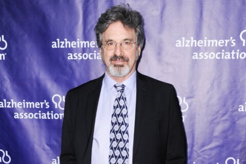 Ever Carradine, Martha Plimpton, Hilary Duff and more remember Robert Carradine