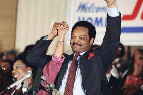 Body of civil rights leader Jesse Jackson is to lie in state in South Carolina