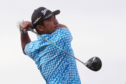 Matsuyama shoots 68 to take 1-shot lead at Phoenix Open with top-ranked Scheffler lurking