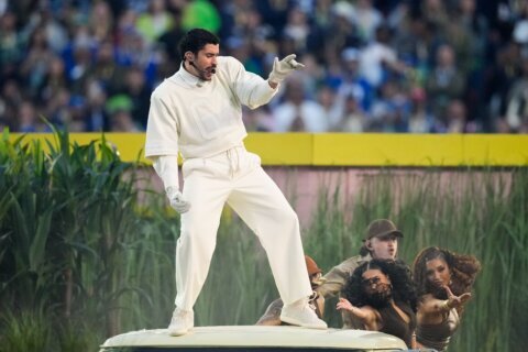 Bad Bunny offered to pay for Puerto Rican star Carlos Correa’s WBC insurance