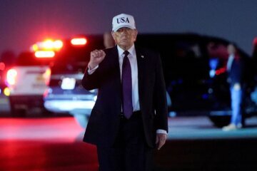 cnn-L19jb21wb25lbnRzL2ltYWdlL2luc3RhbmNlcy9jbW01ajk5aGMwMDAxM2I2cjczajN1b3Ru-L19jb21wb25lbnRzL2FydGljbGUvaW5zdGFuY2VzL2NtbTN3ZW0zYzAwMjIyNnFjNnEyamhhN3E=-300