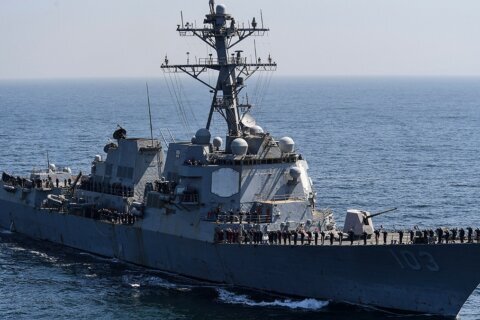 Dos buques de la Marina de EEUU colisionan en el Caribe, dejando a dos marineros heridos