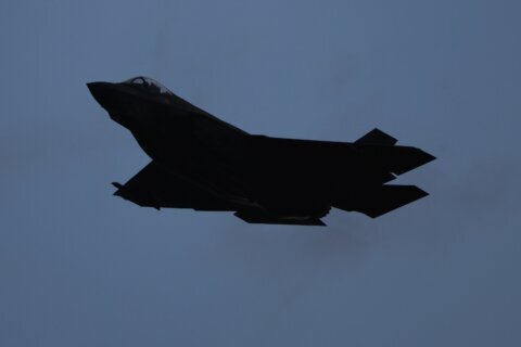 Crece la tensión: EEUU derriba dron iraní cerca de portaaviones