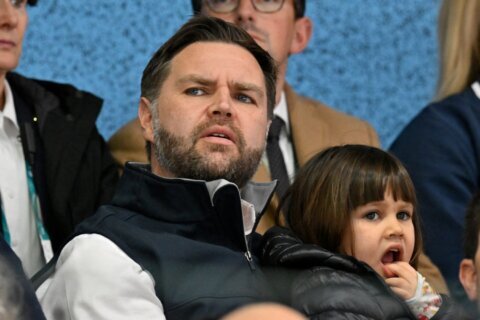 Hombre acusado de amenazar de muerte a JD Vance poseía archivos de abuso infantil