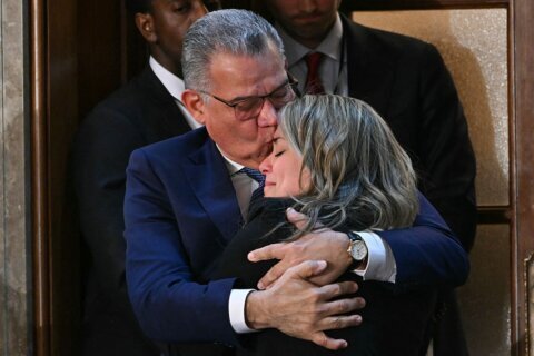 ¿Quién es el expreso político venezolano que apareció por sorpresa en el discurso de Trump?