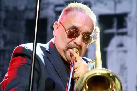 Willie Colón, una de las grandes leyendas de la salsa, muere a los 75 años