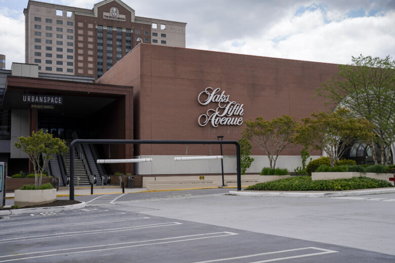 Saks Fifth Avenue at Tysons Galleria