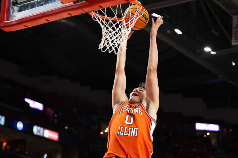David Mirkovic scores 22 points to help No. 11 Illinois to a 78-72 victory over Maryland