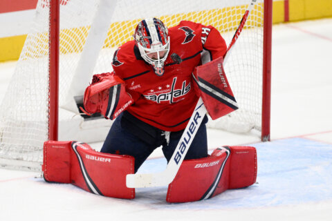 Logan Thompson backstops Capitals to 2-1 win over the Devils