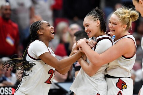 Istanbulluoglu scores 18 points, No. 3 Louisville holds off No. 6 Alabama to reach women’s Sweet 16