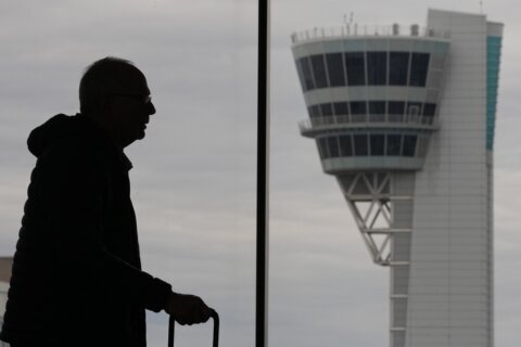 Some wait times at airport bottlenecks are easing with TSA paychecks promised