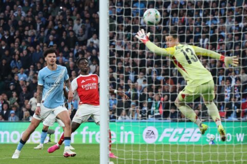 Manchester City wins English League Cup by beating Arsenal 2-0