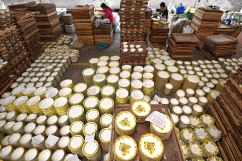 China’s factory activity contracts for a second month