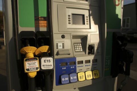 EPA approves sale of higher ethanol fuel to try to lower gas prices