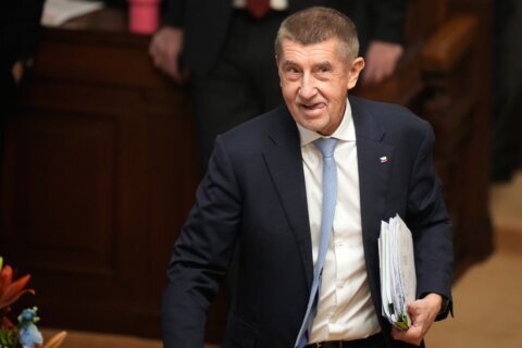 Czech lawmakers reject motion to lift immunity for populist leader Babiš over EU fraud case