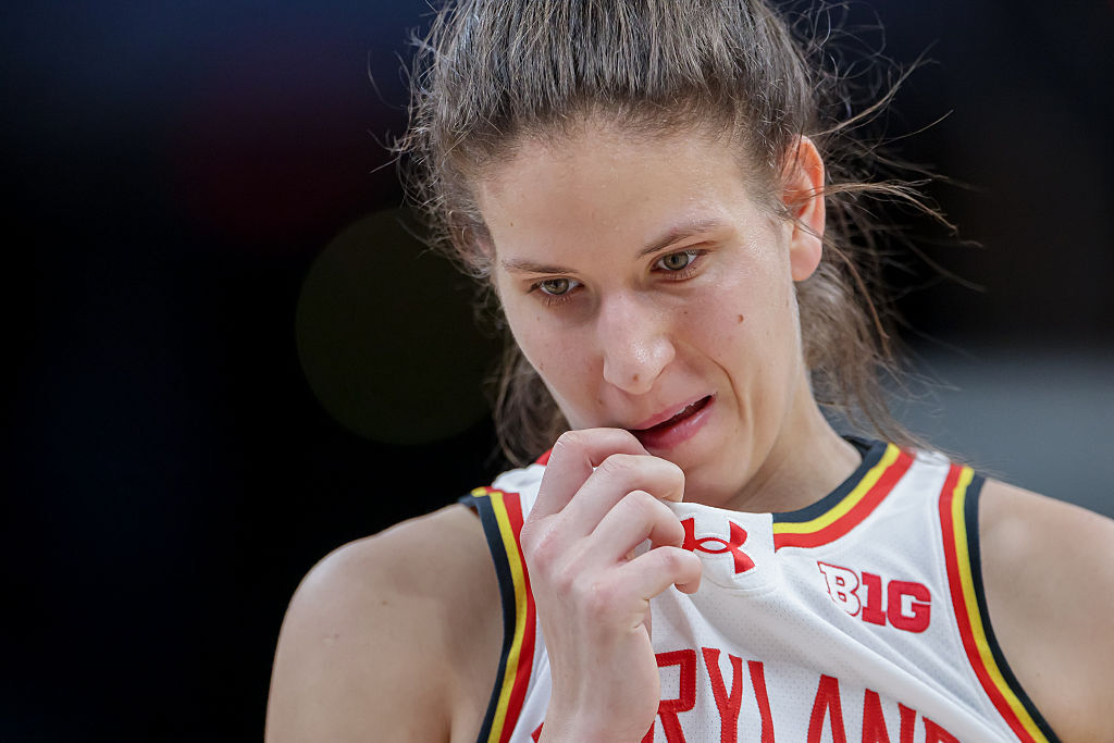 college basketball crown