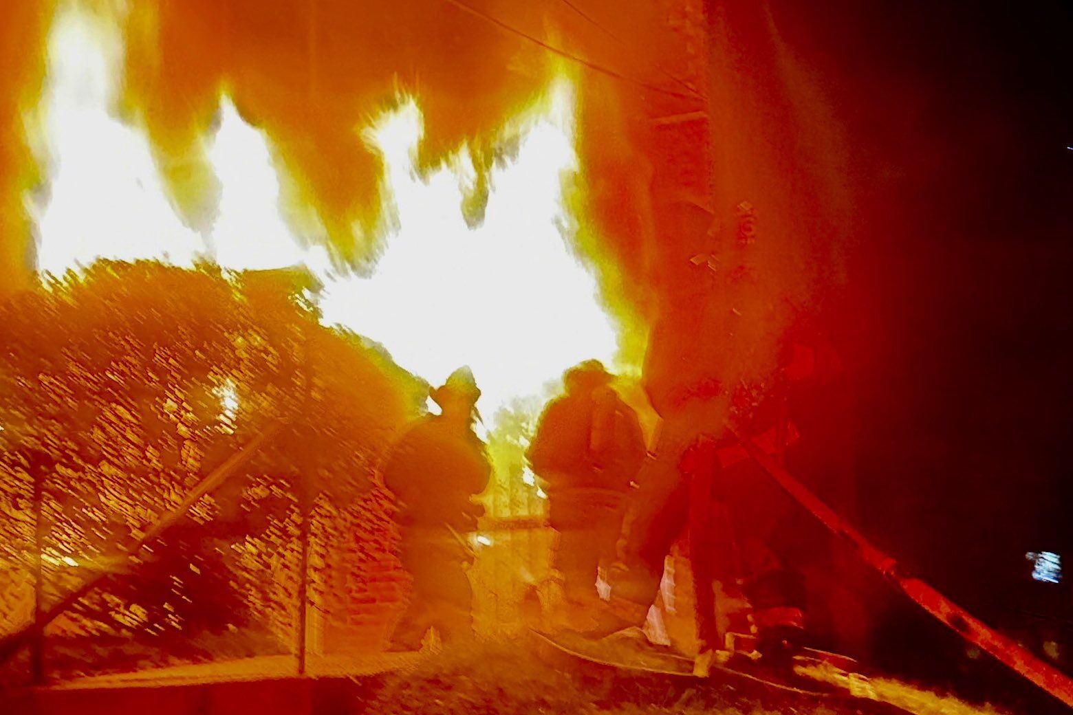 Fire breaks out in northeast D.C.