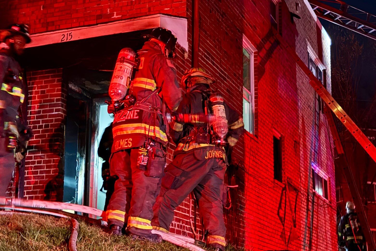 Fire breaks out in northeast D.C.