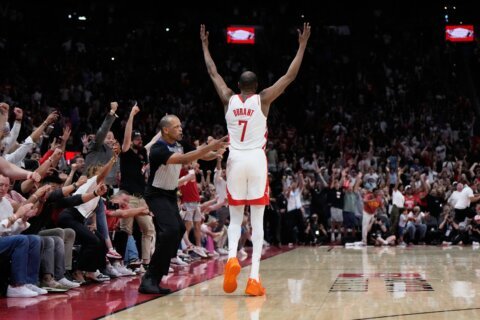 Kevin Durant passes Michael Jordan for No 5 on NBA scoring list in Rockets’ win