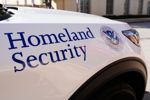 Lawmakers struggle to make headway on Homeland Security funding