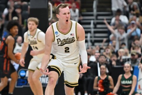 Fletcher Loyer stars as Purdue advances to 3rd straight Sweet 16,  beating Miami 79-69
