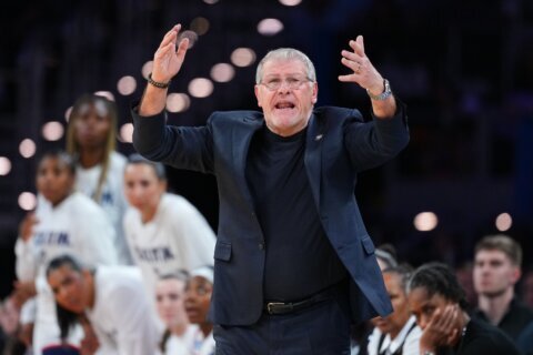 Geno Auriemma takes aim at the NCAA over the women’s double-regional format in March Madness