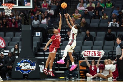 Latson, Johnson power South Carolina past Oklahoma to reach the Elite Eight of women’s March Madness